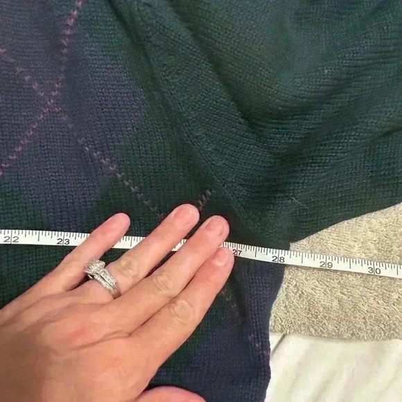 Hunt club brand- men’s XL pullover sweater- NWT- super soft- green and plaid 

C - Picture 4 of 5